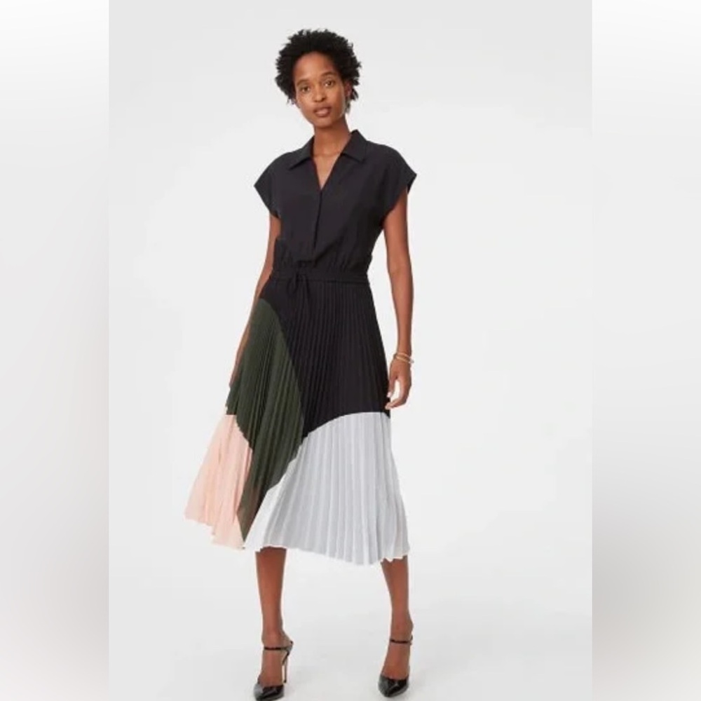 Club Monaco Shoanah colorblock midi- dress. NWT size 2.